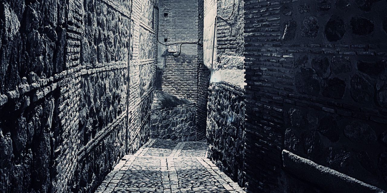 Free Tour Toledo Nocturno (Visita guiada de precio libre, reserva GRATIS*, por la noche) en español
