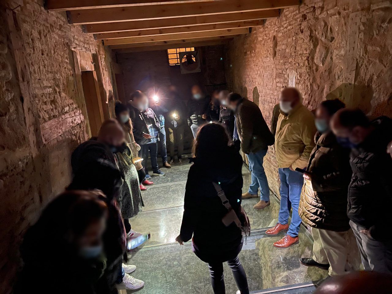 Visita a lugares secretos, subterráneos, para empresas en Toledo