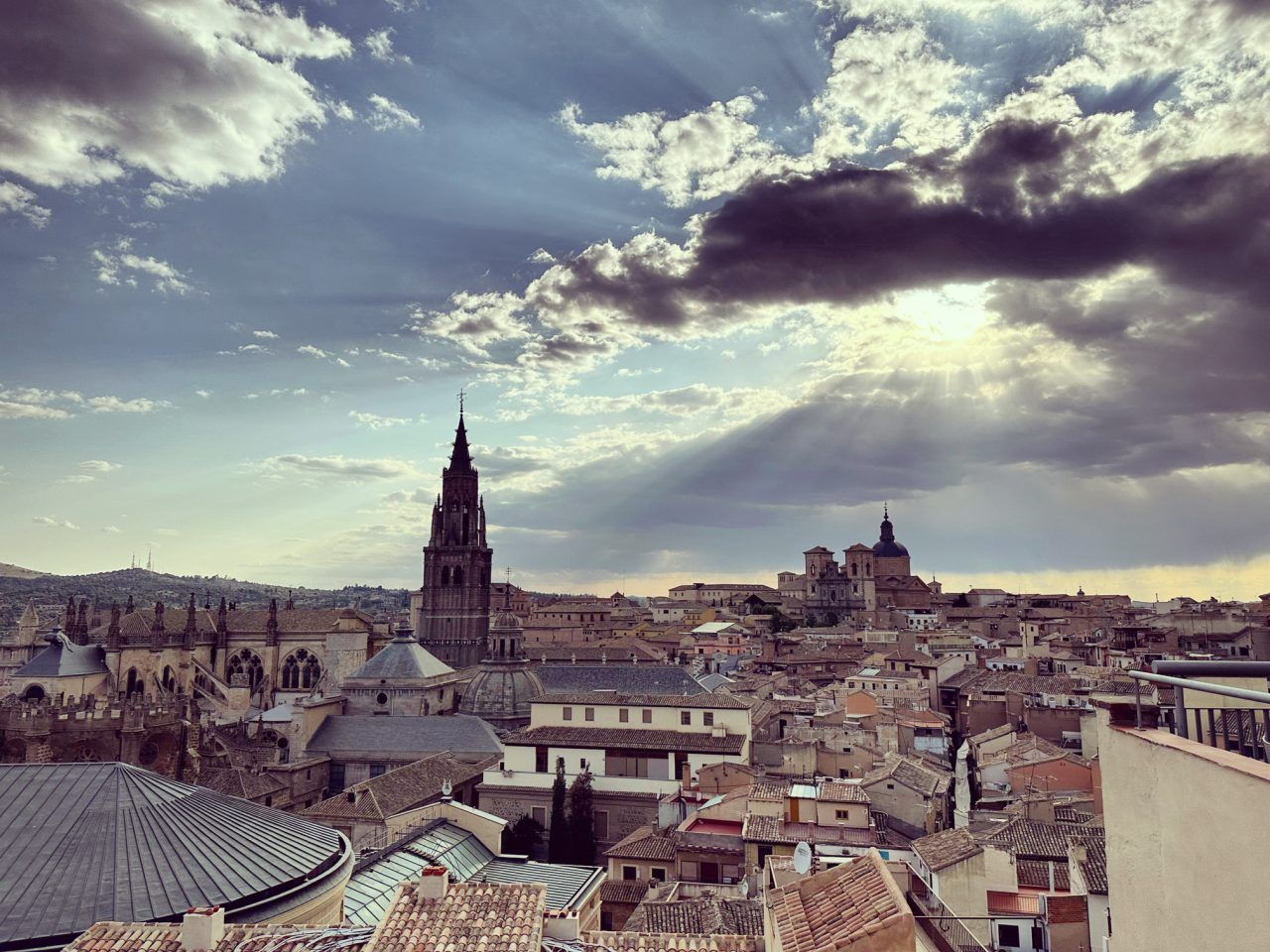 Panorámica de Toledo de un atardecer de mayo 2023