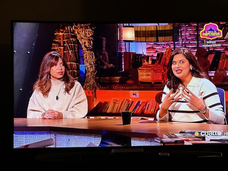 Karla y Karen fueron al plató de Cuarto Milenio a contar sus experiencias