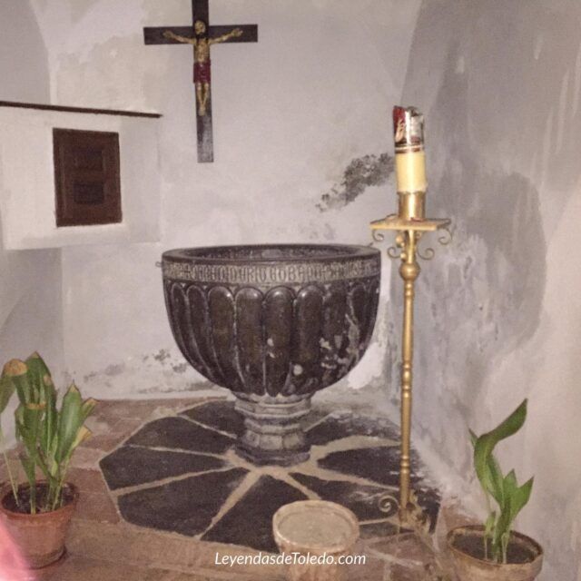 Pila Bautismal en la Iglesia de San Miguel