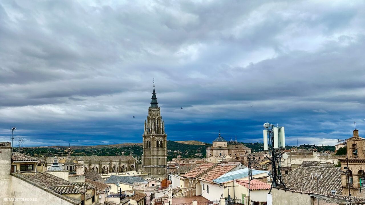 Catedral de Toledo, torre, en una tarde de septiembre de 2024