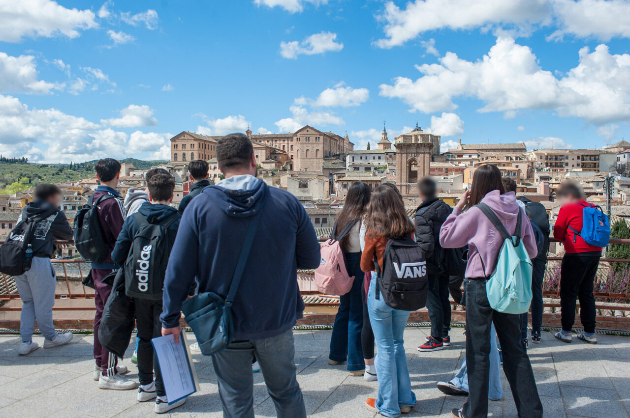 Descubre Toledo de forma divertida con nuestras yincanas educativas para escolares. Yincana escolar marzo 2025.