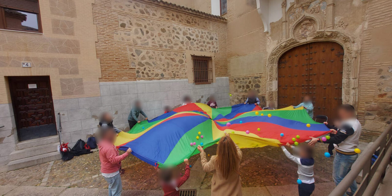 150 personas, un casco histórico y una misión: así se vivió la gran yincana familiar en Toledo con Begabung