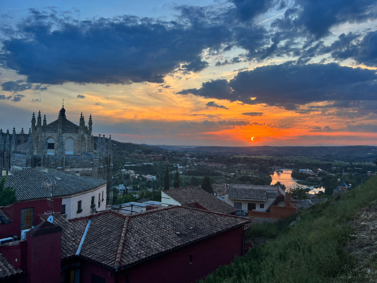 Toledo bajo el eclipse: visita guiada (foto recreación)